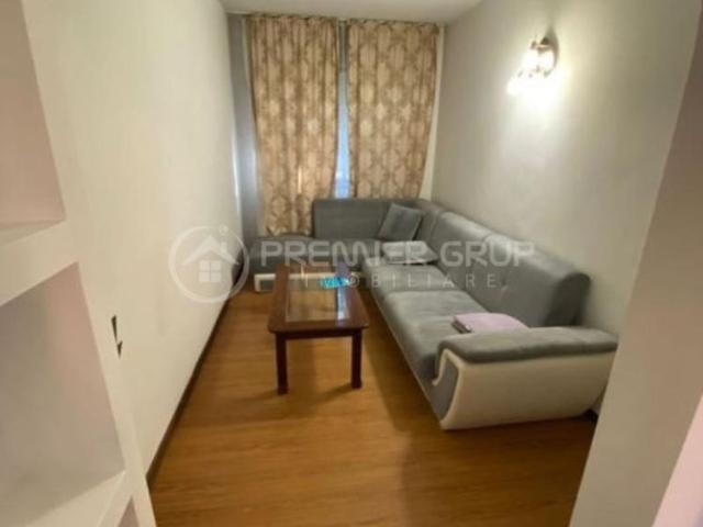 Apartament 3 camere, Podu Ros, 60mp