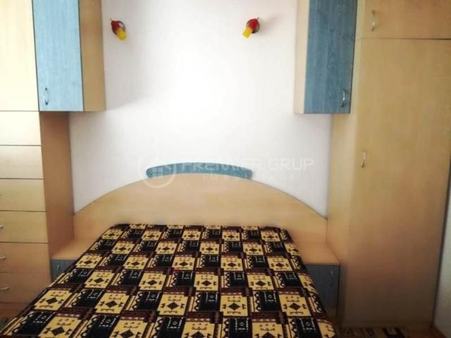 Apartament 3 camere, Podu Ros, 62mp