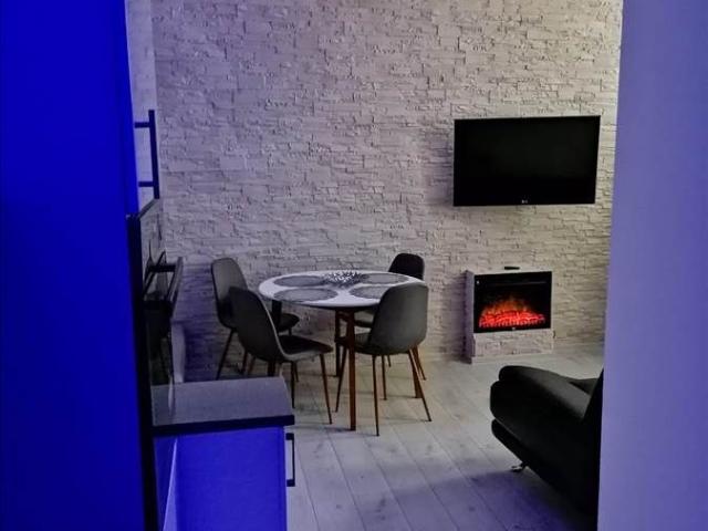 Apartament 3 camere, Racadau