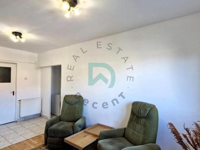 Apartament 3 camere, Racadau