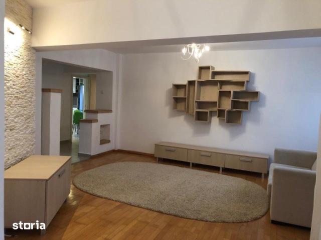 Apartament 3 camere Racadau pietonal, decomandat, mobilat si utilat