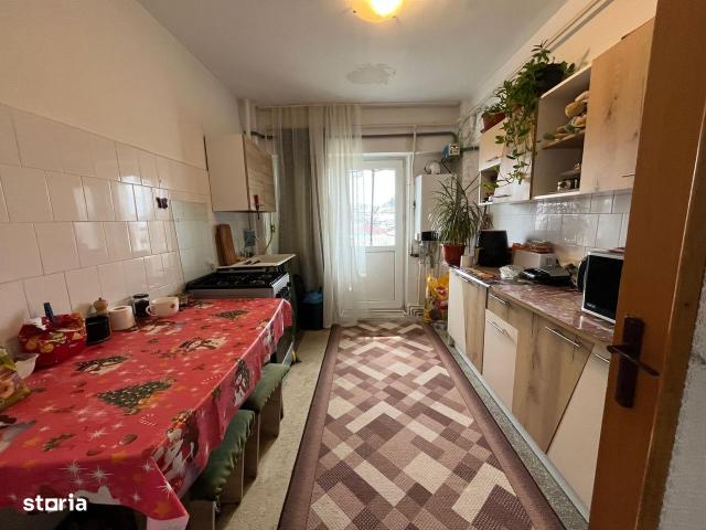 Apartament 3 camere | str victoriei liber imediat