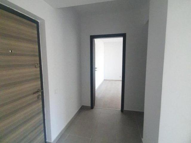 Apartament 3 camere, str.Nazuintei ADM Bragadiru