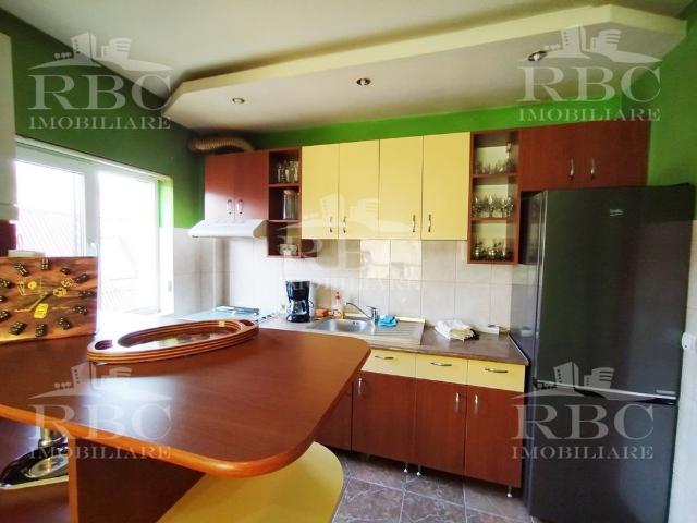 Apartament 3 camere strada Campului zona de case