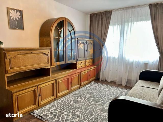 Apartament 3 camere semidecomandat de închiriat – Calea București zona