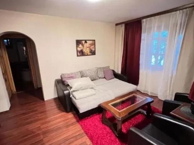 Apartament, 3 camere semidecomandat, 65 mp, Podu Ros, de inchiriat, Facultatea de Fizica, Cod 161831