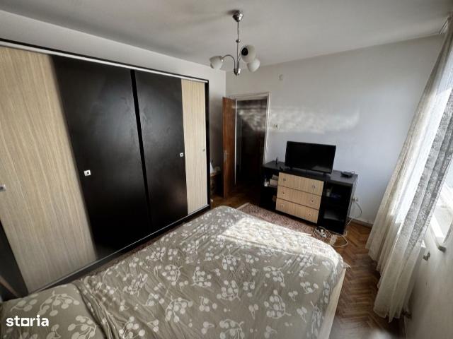 Apartament 3 camere semidecomandate în Severinului clinica Camen
