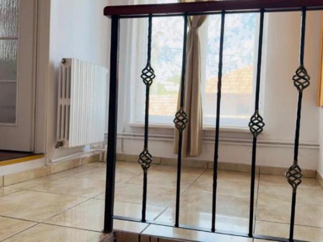 Apartament 3 camere si terasa superba Casa Casatoriilor. Disponibil Sep Iun