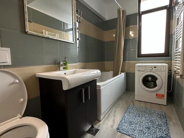 Apartament 3 camere si 2 bai de inchiriat | Tatarasi