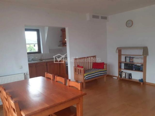Apartament 3 camere si 2 balcoane in Europa