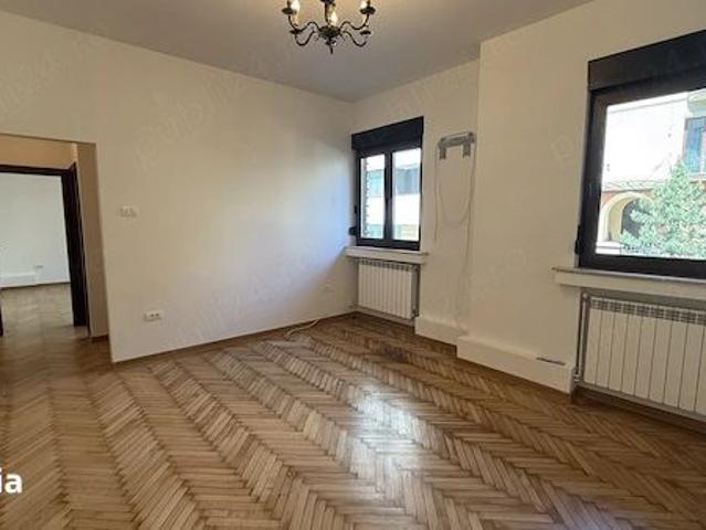 Apartament 3 camere | Spatiu comercial | Armeneasca | Str. Batistei