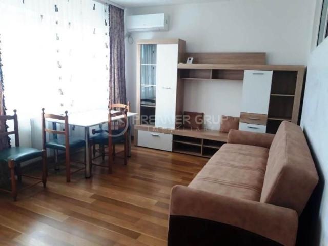 Apartament 3 camere, T. Vladimirescu, 66mp