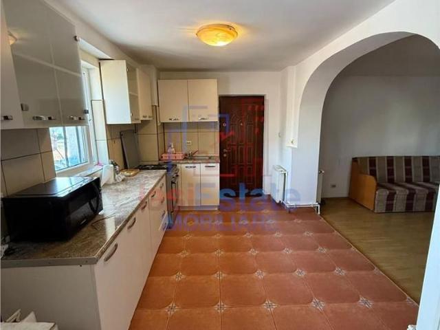 Apartament 3 Camere Targu Cucu