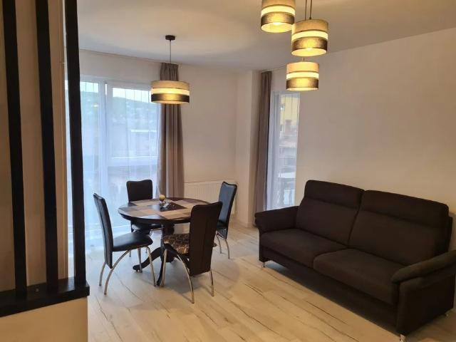 Apartament 3 camere | Terasă | Parcare subterană | zona Semicentrală Str. Burebista