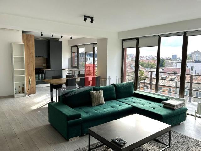 Apartament 3 camere tip Duplex zona Calea Calarasilor/M.