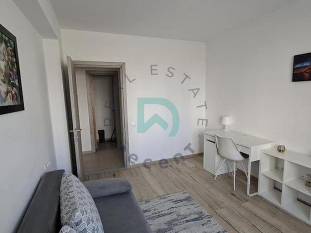 Apartament 3 camere Tractorul, 76 mp Brasov