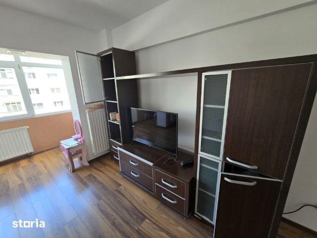 Apartament 3 camere Trivale, decomandat, mobilat, utilat etaj 2