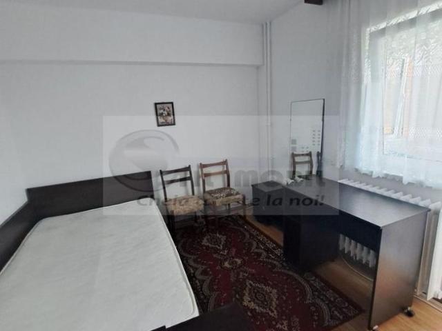 Apartament 3 Camere UMF 450 euro