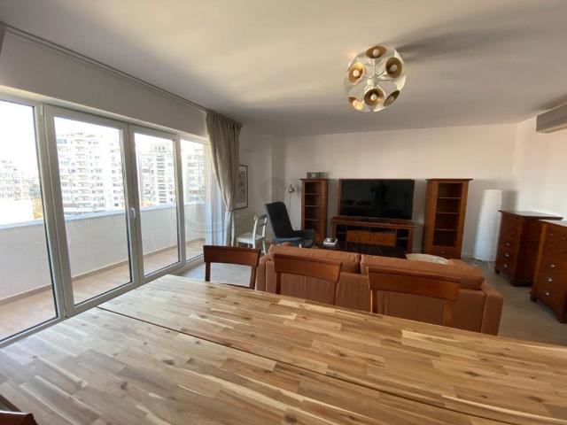 Apartament 3 camere Unirii Decebal