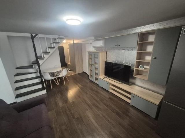 Apartament 3 camere Valea Adanca