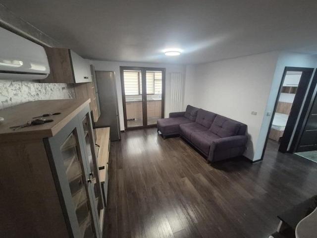 Apartament 3 camere Valea Adanca