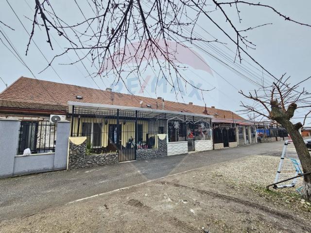 Apartament 3 camere vanzare in casă / vilă Timis, Lugoj, Periferie vezi locația pe hartă