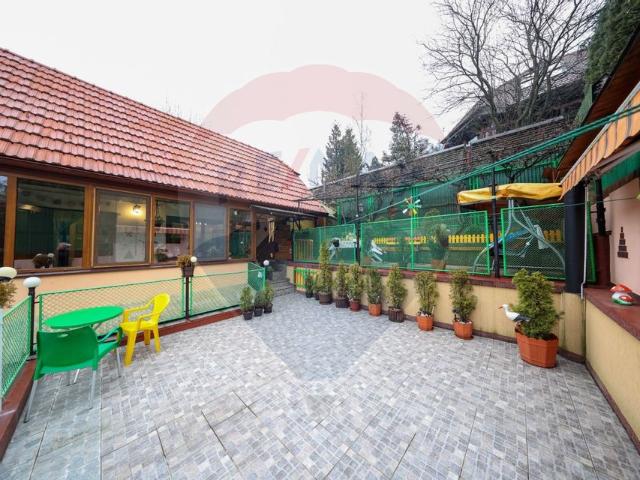 Apartament 3 camere vanzare in casă / vilă Brasov, Centrul Istoric vezi locația pe hartă