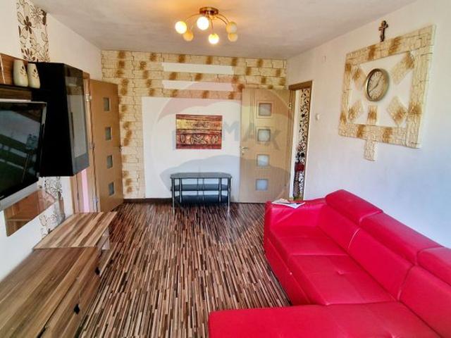 Apartament 3 camere vanzare in bloc de apartamente Arad, Micalaca vezi locația pe hartă