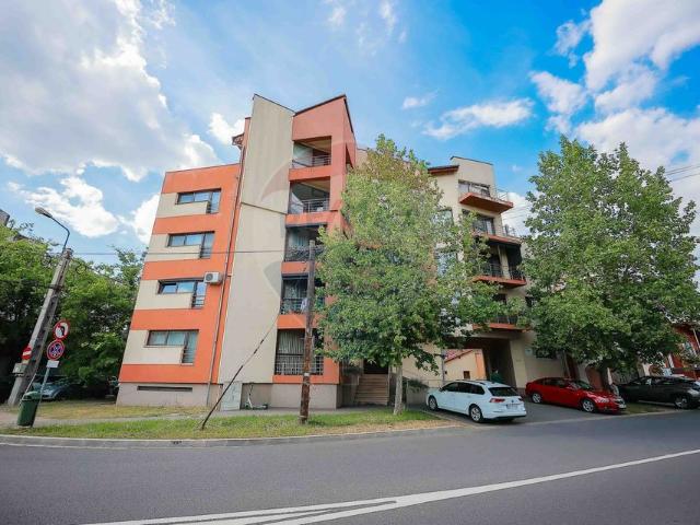 Apartament 2 camere vanzare in bloc de apartamente Bihor, Oradea, Cantemir vezi locația pe hartă