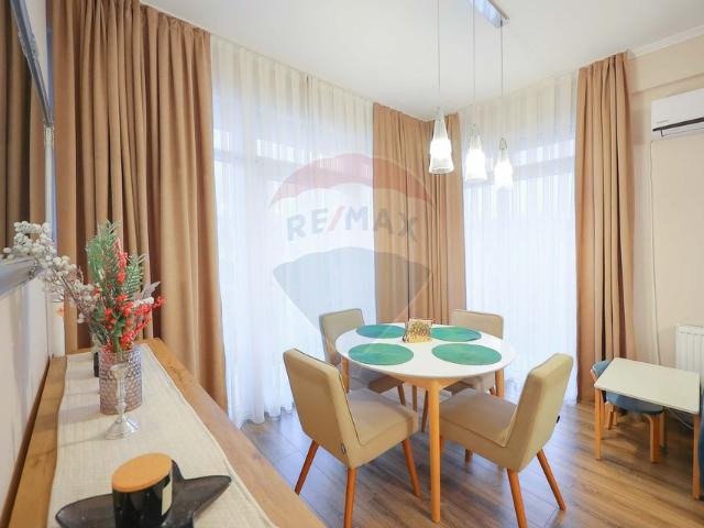 Apartament 3 camere vanzare in bloc de apartamente Bihor, Oradea, Dealuri Oradea vezi locația pe hartă