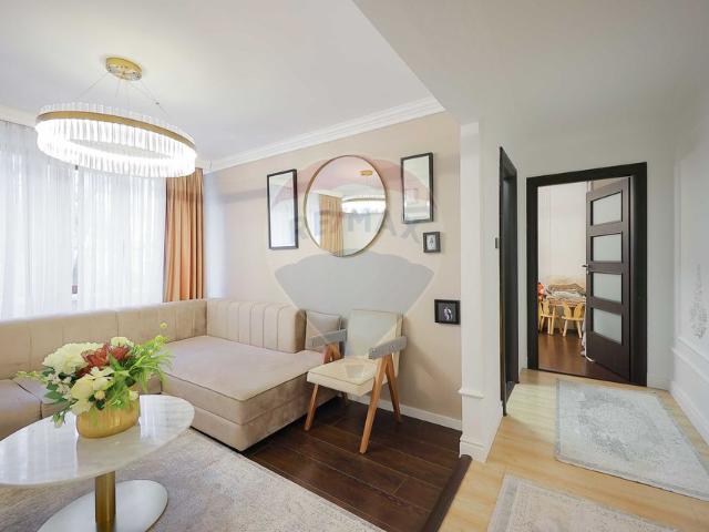 Apartament 3 camere vanzare in bloc de apartamente Bihor, Oradea, Decebal vezi locația pe hartă