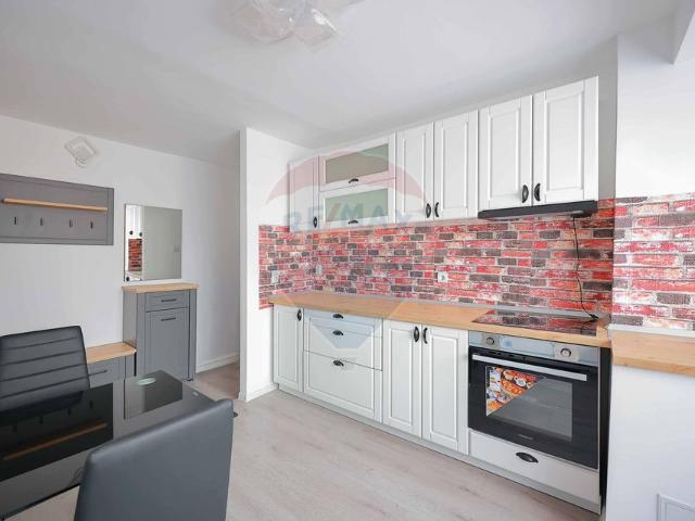 Apartament 3 camere vanzare in bloc de apartamente Bihor, Oradea, Iosia vezi locația pe hartă