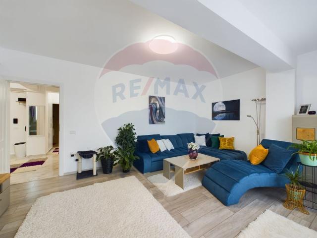 Apartament 3 camere vanzare in bloc de apartamente Brasov, Cristian vezi locația pe hartă