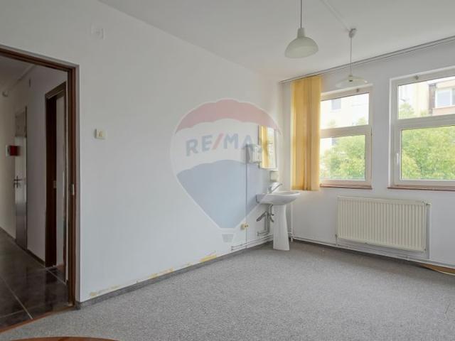 Apartament 3 camere vanzare in bloc de apartamente Brasov, Astra vezi locația pe hartă