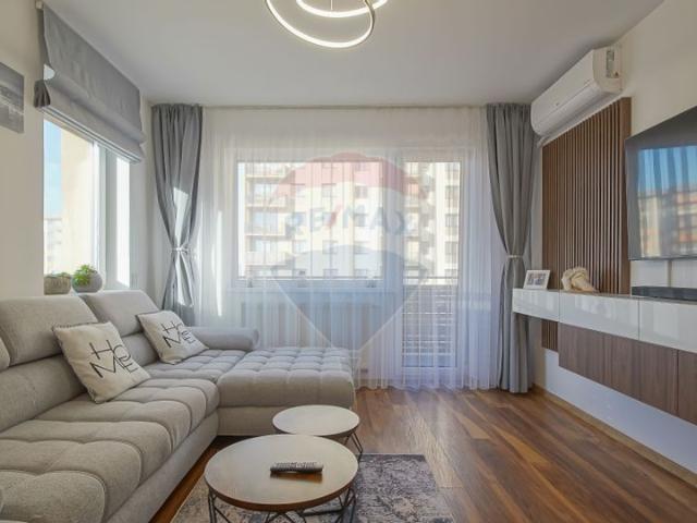 Apartament 3 camere vanzare in bloc de apartamente Brasov, Tractorul vezi locația pe hartă