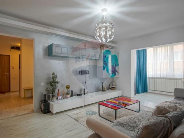 Apartament 3 camere vanzare in bloc de apartamente Brasov, Zarnesti, Tohanu Vechi vezi locația pe hartă