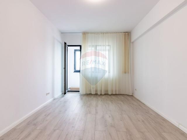 Apartament 3 camere vanzare in bloc de apartamente Bucuresti, Chitila vezi locația pe hartă