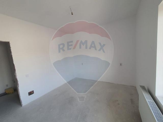 Apartament 3 camere vanzare in bloc de apartamente Bucuresti, Antiaeriana vezi locația pe hartă