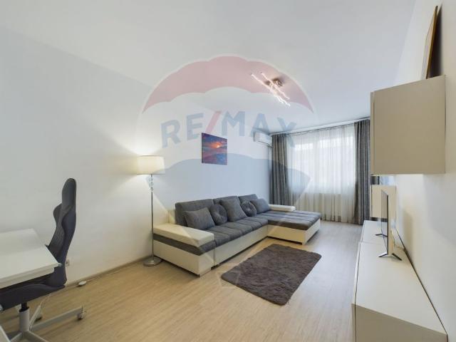 Apartament 3 camere vanzare in bloc de apartamente Bucuresti, Berceni vezi locația pe hartă