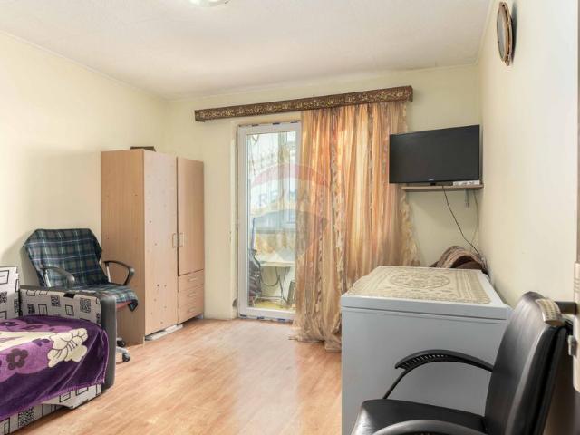 Apartament 3 camere vanzare in bloc de apartamente Bucuresti Ilfov, Chitila, Nord Vest vezi locația pe hartă