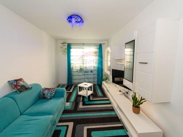 Apartament 3 camere vanzare in bloc de apartamente Bucuresti Ilfov, Popesti Leordeni, Central vezi locația pe hartă