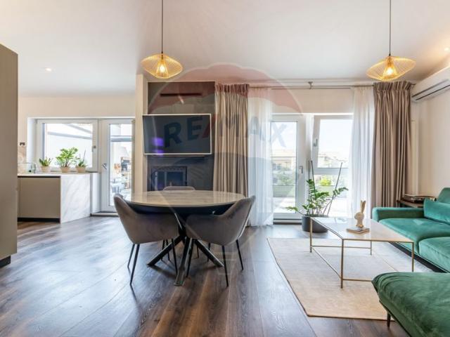 Apartament 3 camere vanzare in bloc de apartamente Bucuresti, Pipera vezi locația pe hartă