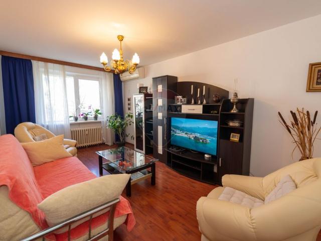 Apartament 3 camere vanzare in bloc de apartamente Bucuresti, Tei vezi locația pe hartă