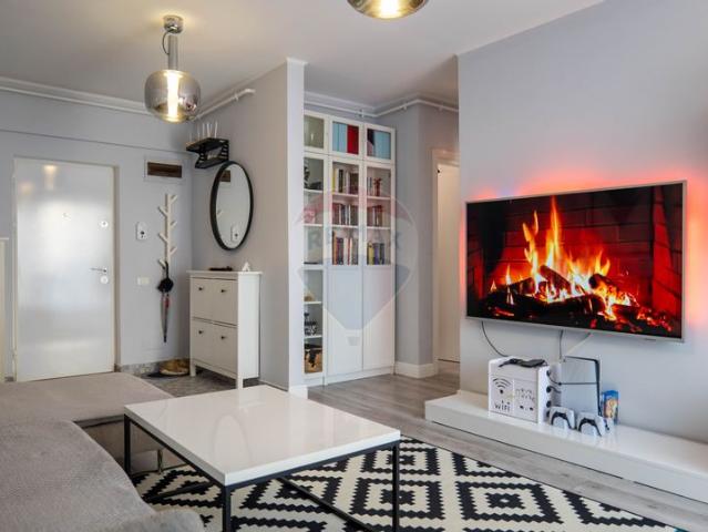Apartament 3 camere vanzare in bloc de apartamente Bucuresti, Titan vezi locația pe hartă