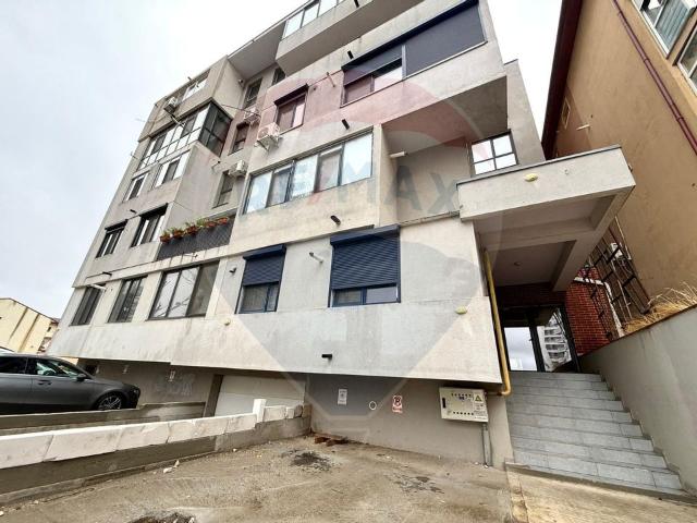 Apartament 3 camere vanzare in bloc de apartamente Constanta, Energia vezi locația pe hartă