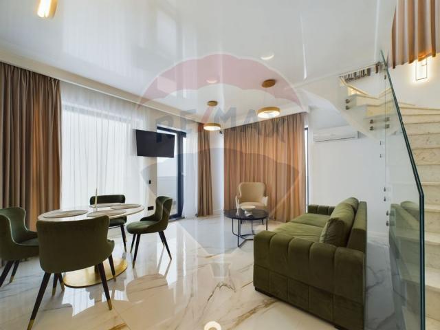Apartament 3 camere vanzare in bloc de apartamente Constanta, Navodari, Central vezi locația pe hartă