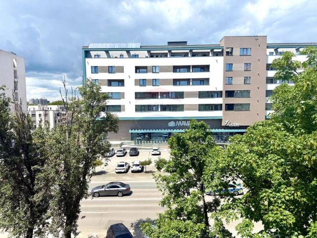 Apartament 3 camere vanzare in bloc de apartamente Constanta, Tomis Nord vezi locația pe hartă