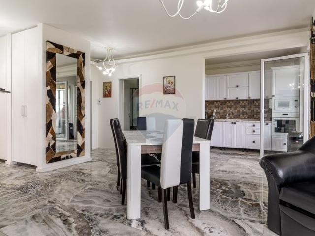 Apartament 3 camere vanzare in bloc de apartamente Cluj, Floresti vezi locația pe hartă
