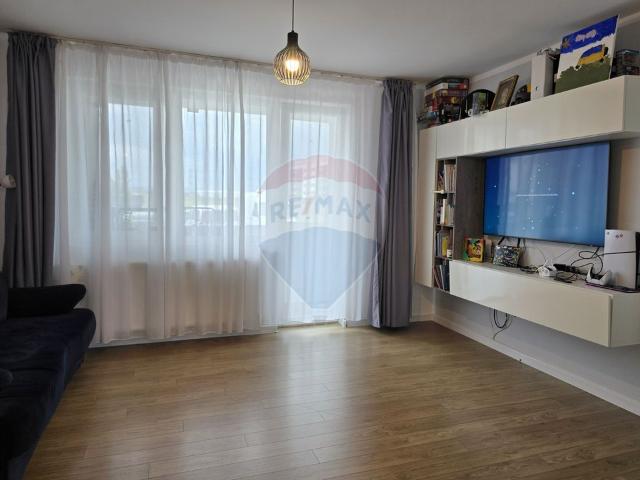 Apartament 3 camere vanzare in bloc de apartamente Cluj, Floresti vezi locația pe hartă