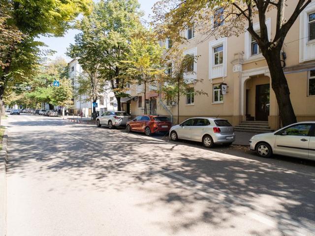 Apartament 3 camere vanzare in bloc de apartamente Iasi, Copou vezi locația pe hartă